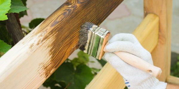 Metody zabezpieczenia drewna przed wilgocią Jak zabezpieczyć drewno przed działaniem wody