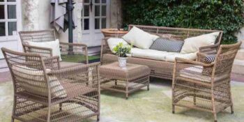 Ogród w stylu – wybór mebli z wikliny, rattanu, drewna i metalu